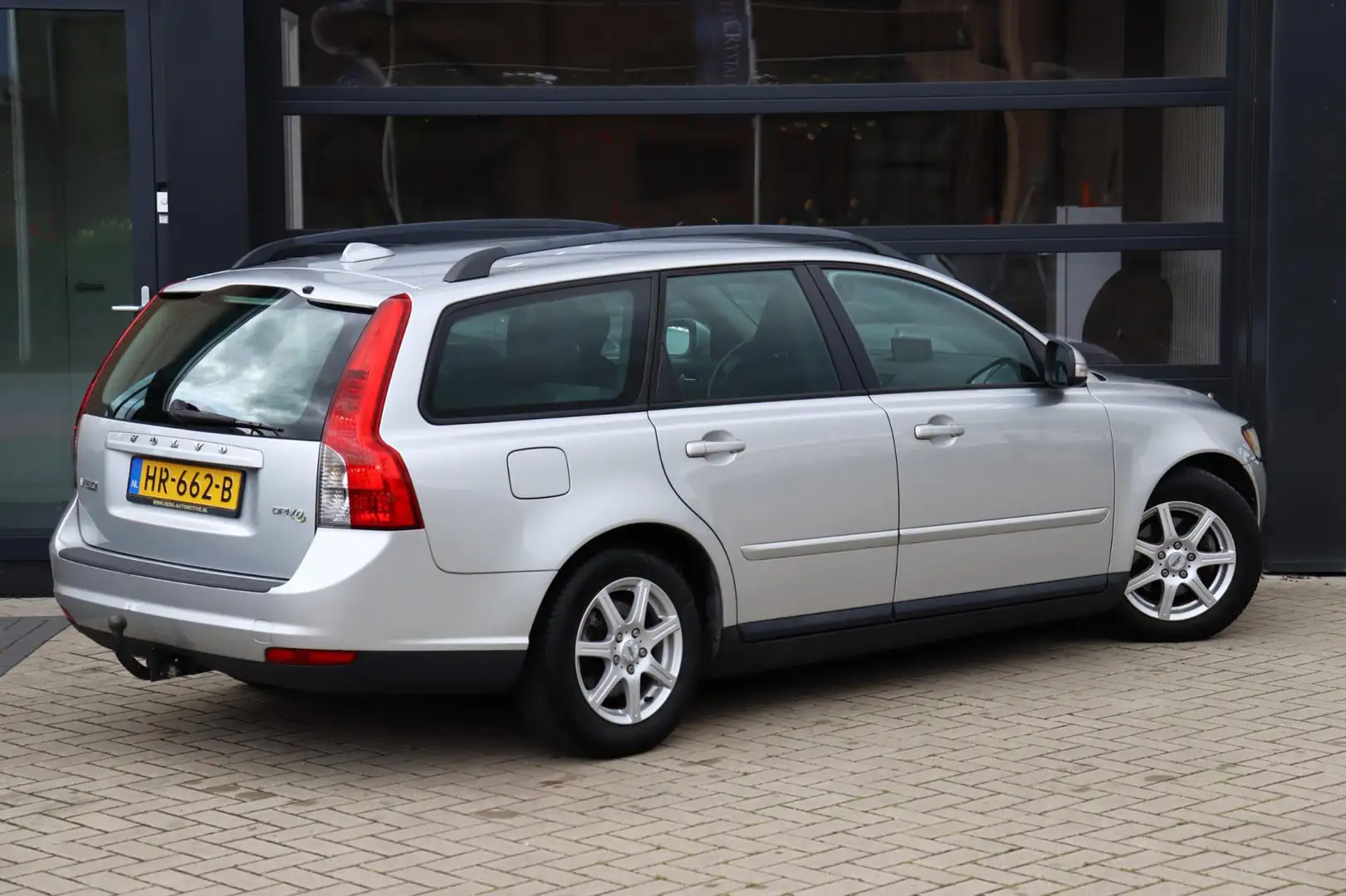 Volvo V50 1.6D S/S Momentum | Eerste Eigenaar | BTW Auto | N Сірий - 2