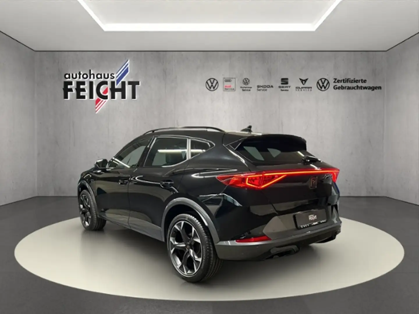 CUPRA Formentor 1.5 TSI LED+PARKLENK+FRONT ASSIST+APP Schwarz - 2