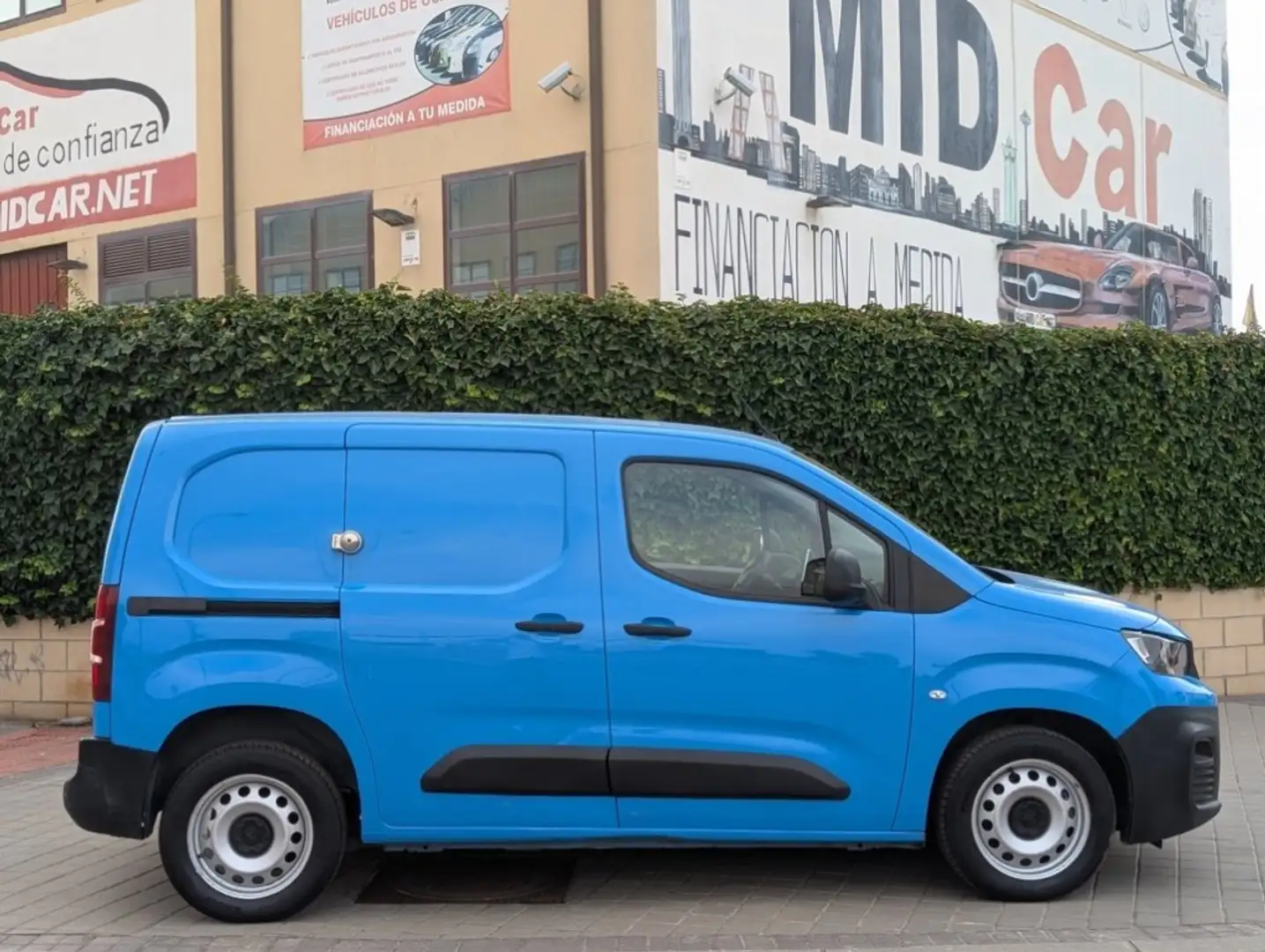 Peugeot Partner 1.6BlueHDI Premium Standard 1000kg 100 Azul - 2