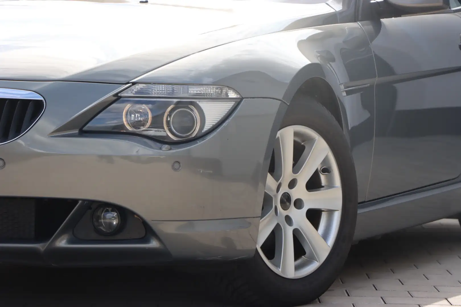 BMW 630 Cabrio/BMW Navigation Professional/Sportsitze Gris - 2