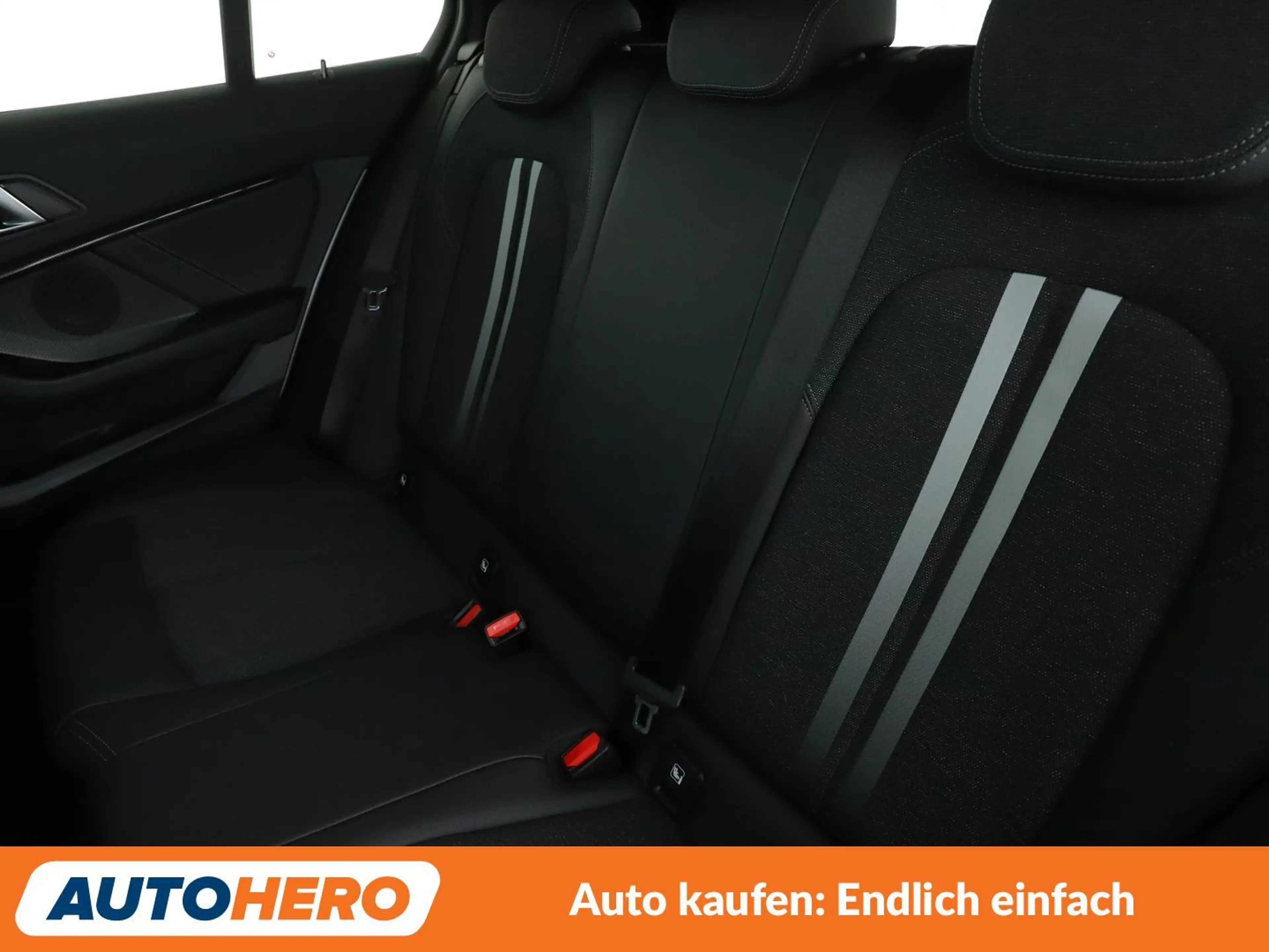 BMW 118 118i Sport Line Aut.*NAVI*TEMPO*LED*CAM*SHZ*PDC* — photo 14