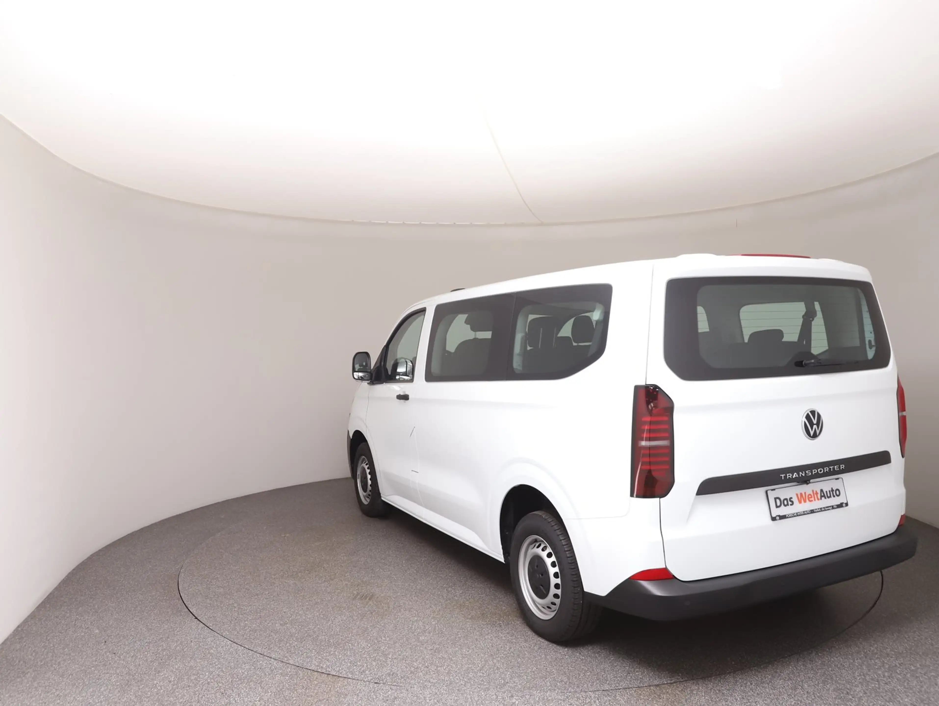 Volkswagen Transporter Kombi TDI — photo 7
