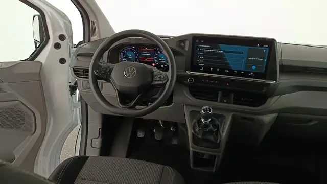 Volkswagen Transporter view 15