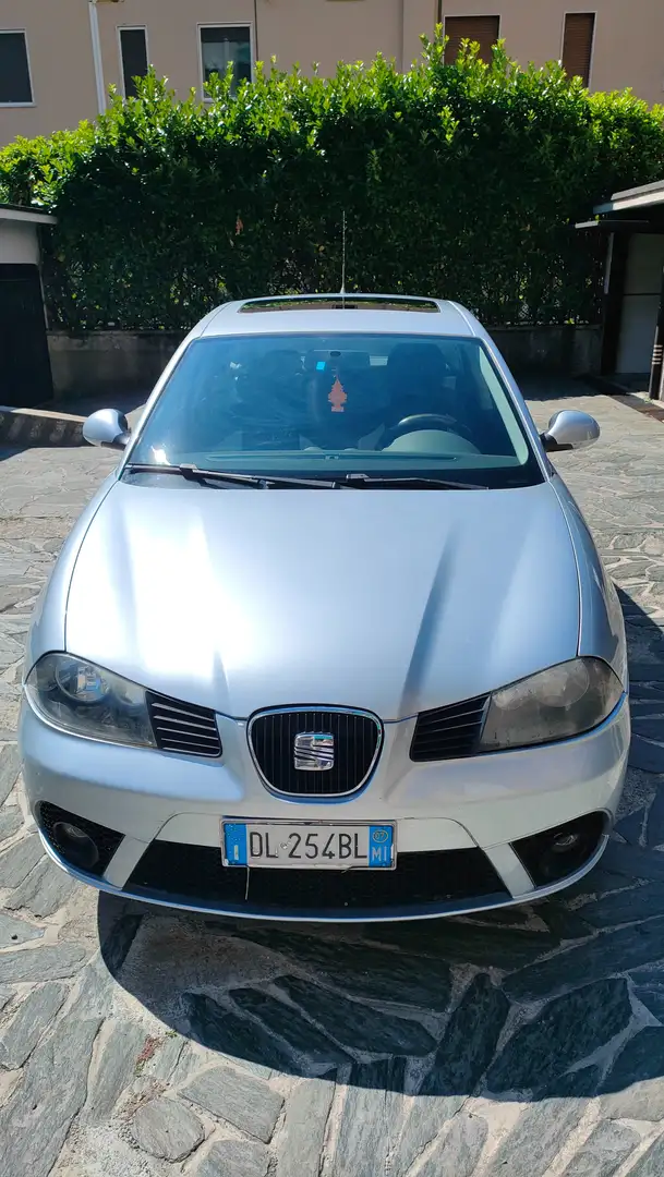 SEAT Ibiza Ibiza III 2007 5p 1.4 16v 86cv Grigio - 1