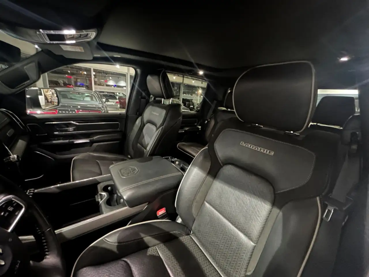 Dodge RAM 2023 — фото 14