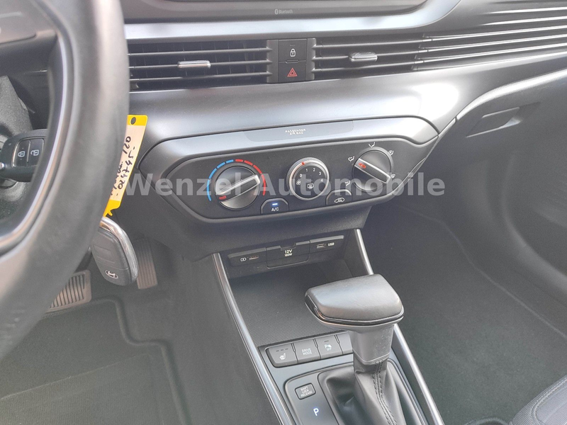 Hyundai i20 *CARPLAY*PDC*KAM*SITZHZG.*LENKRADHZG* — photo 17