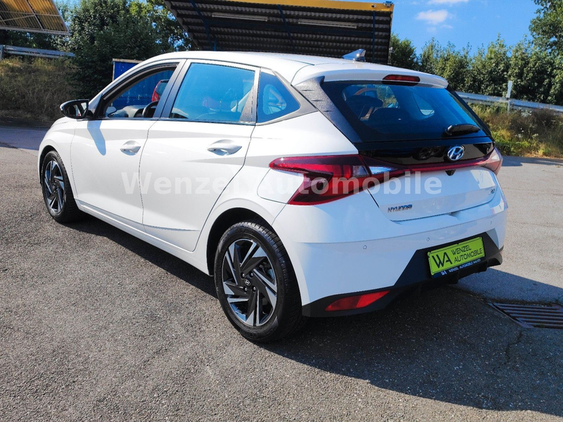 Hyundai i20 *CARPLAY*PDC*KAM*SITZHZG.*LENKRADHZG* — photo 5