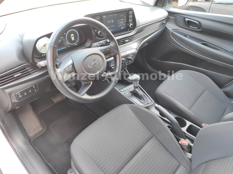 Hyundai i20 *CARPLAY*PDC*KAM*SITZHZG.*LENKRADHZG* — photo 12