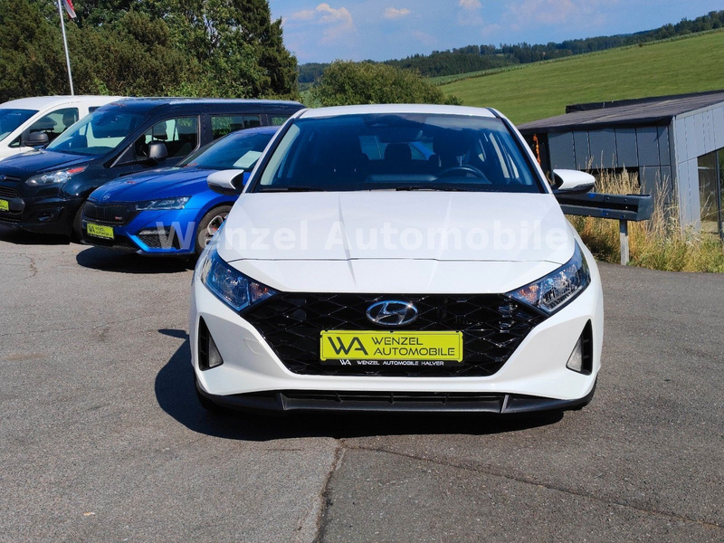 Hyundai i20 *CARPLAY*PDC*KAM*SITZHZG.*LENKRADHZG* — photo 2