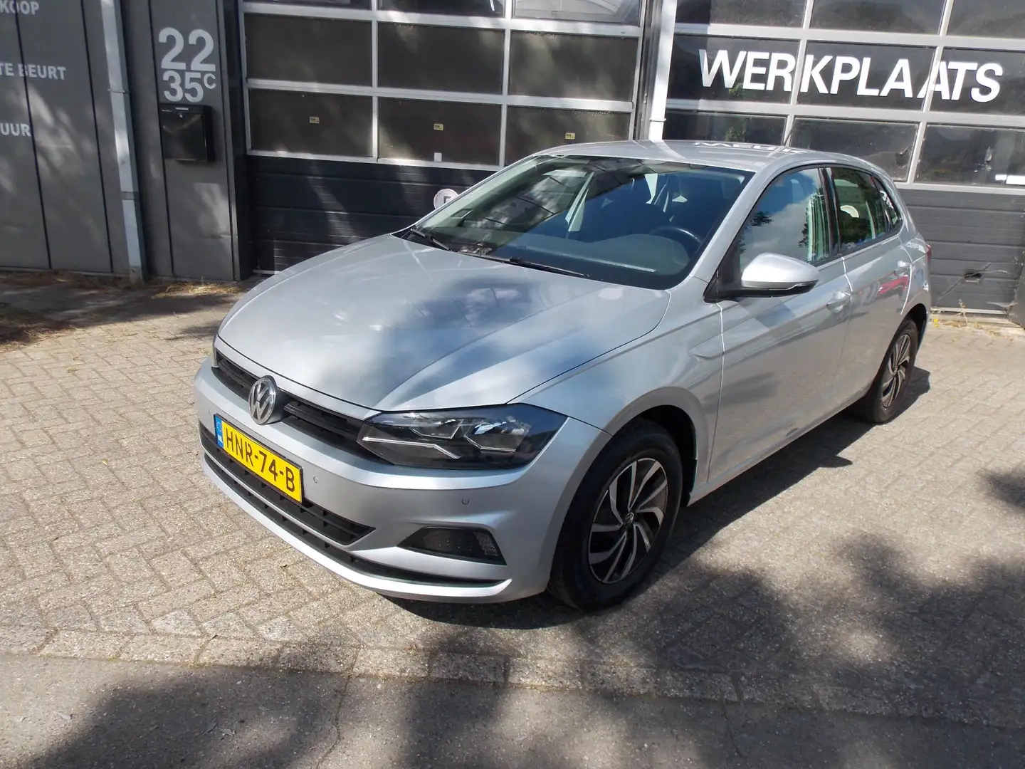Volkswagen Polo 1.0 TSI Beats Automaat Camera Airco Elek Pakket 5D Gris - 2
