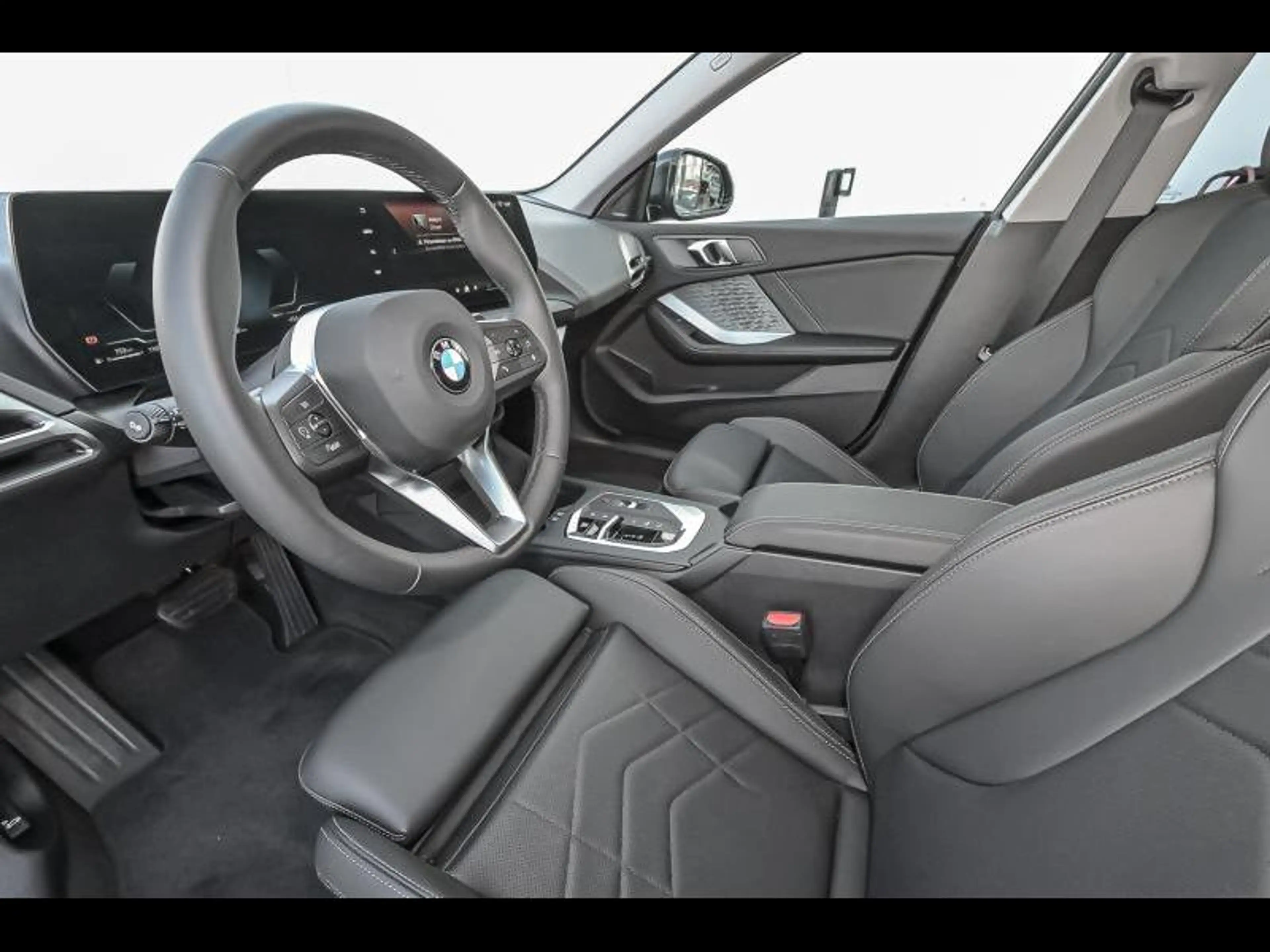 BMW 216 Gran Coupé — photo 6