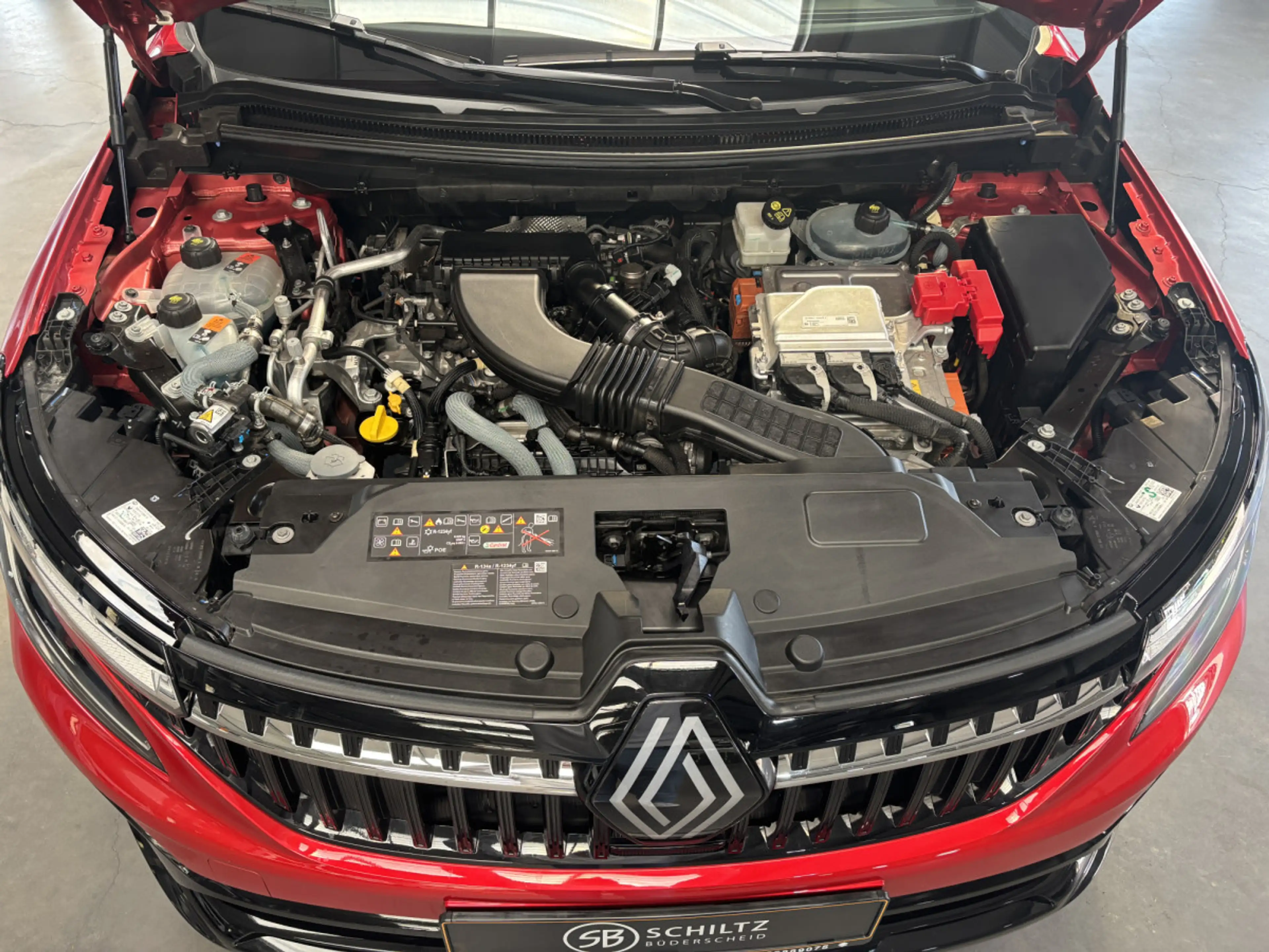 Renault Espace 1.2 E-Tech Iconic Full Hybrid 4 Control — photo 9