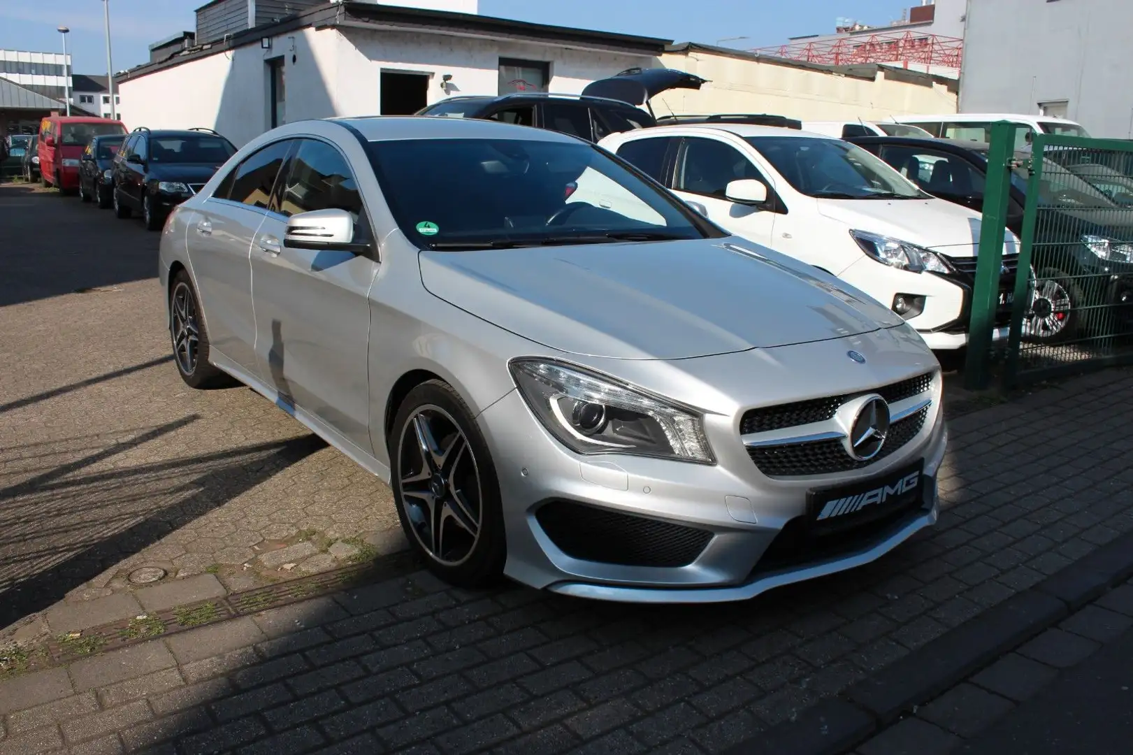 Mercedes-Benz CLA 180 AMG-Line/LED/Leder/Navi/Temp./PDC V+H Ezüst - 2