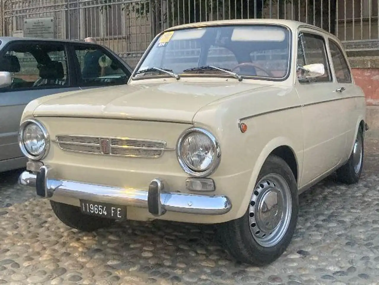 Fiat 850 Special berlina, foto 2