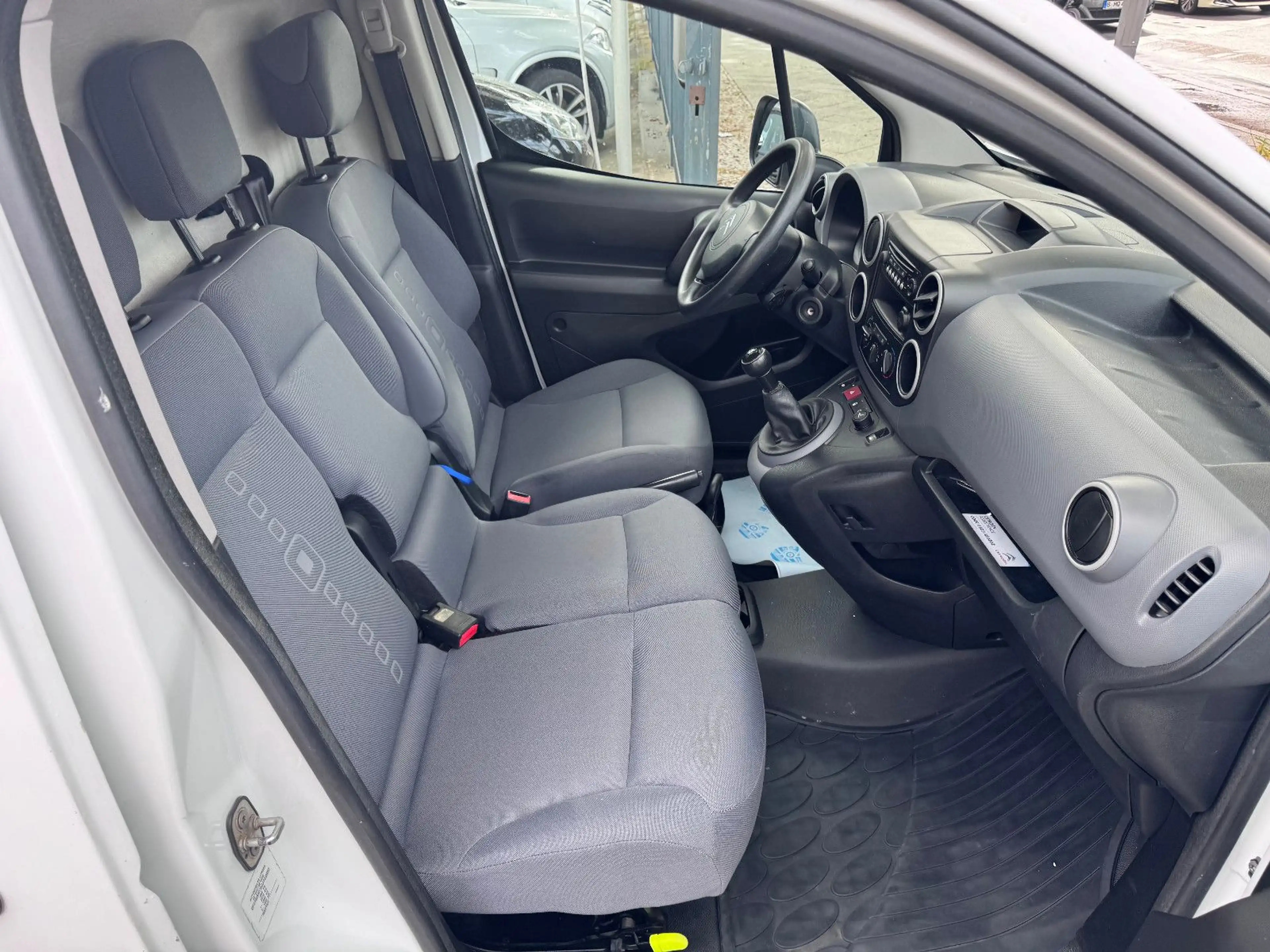 Citroen Berlingo Kasten Business L1*73KW*PDC*KLIMA*1.HAN — photo 13