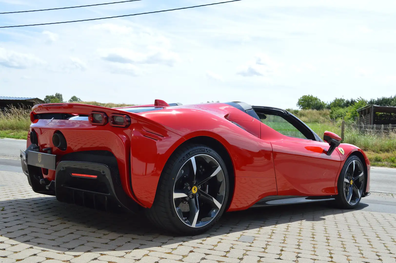 Ferrari SF90 Spider 4.0 Turbo V8 1.000 ch Pack carbonne - Neuf Rouge - 2