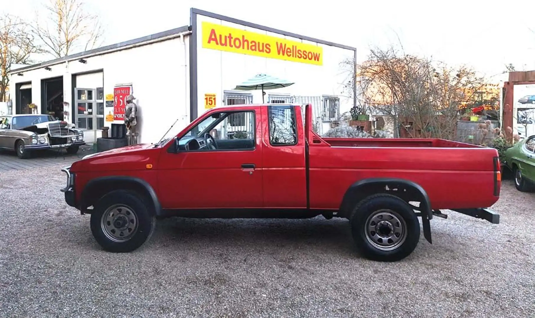 Nissan Pick Up 4WD King Cab TÜV NEU + Gerwährleistung !! Roşu - 1