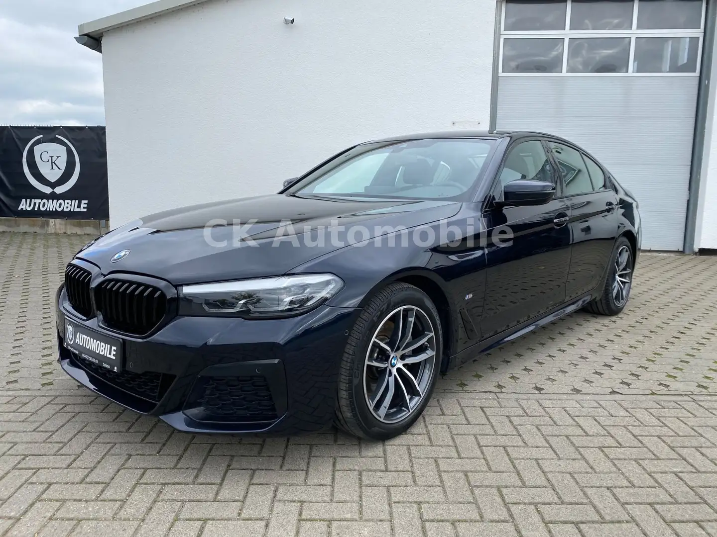 BMW 520 d Lim. M-Sport/Facelift/Shadow-Line/LED/Kam Noir - 1