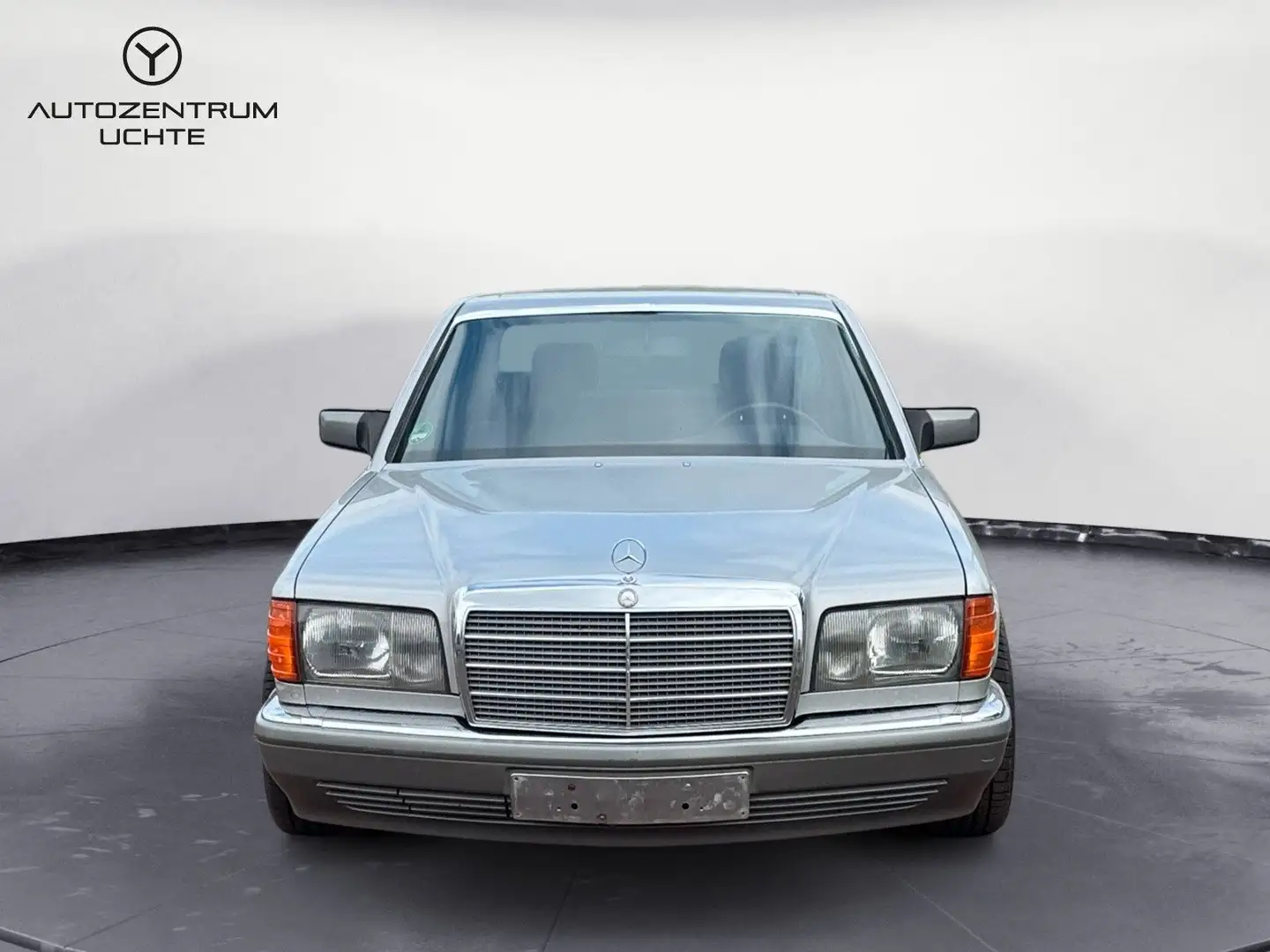 Mercedes-Benz 300 SE w126 Silber - 2