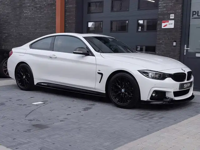 BMW 4 Series view 6