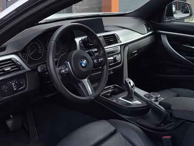 BMW 4 Series view 11