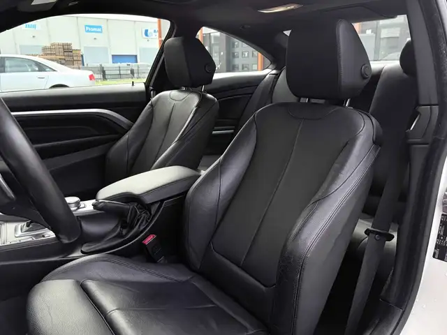 BMW 4 Series view 13