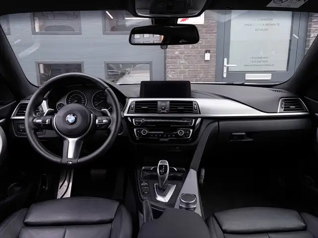 BMW 4 Series view 12
