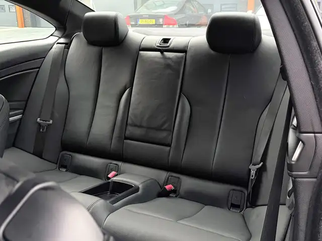 BMW 4 Series view 15