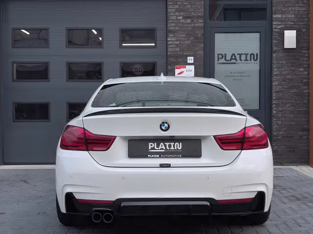 BMW 4 Series view 5