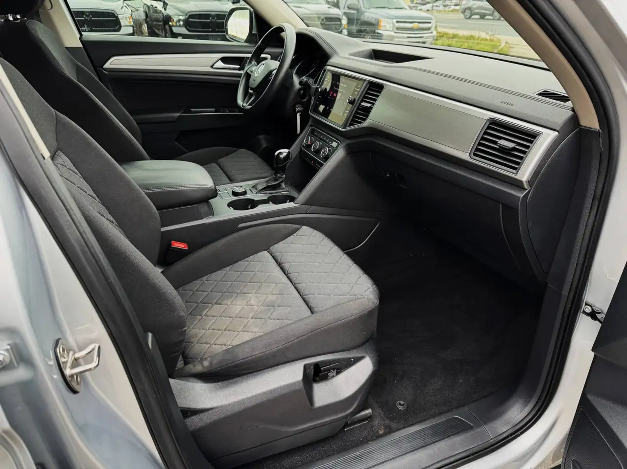 Volkswagen Atlas снимка Volkswagen Atlas