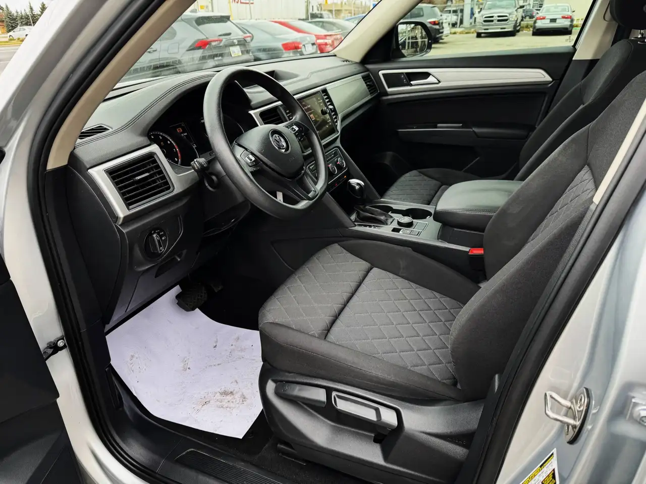 Volkswagen Atlas снимка Volkswagen Atlas