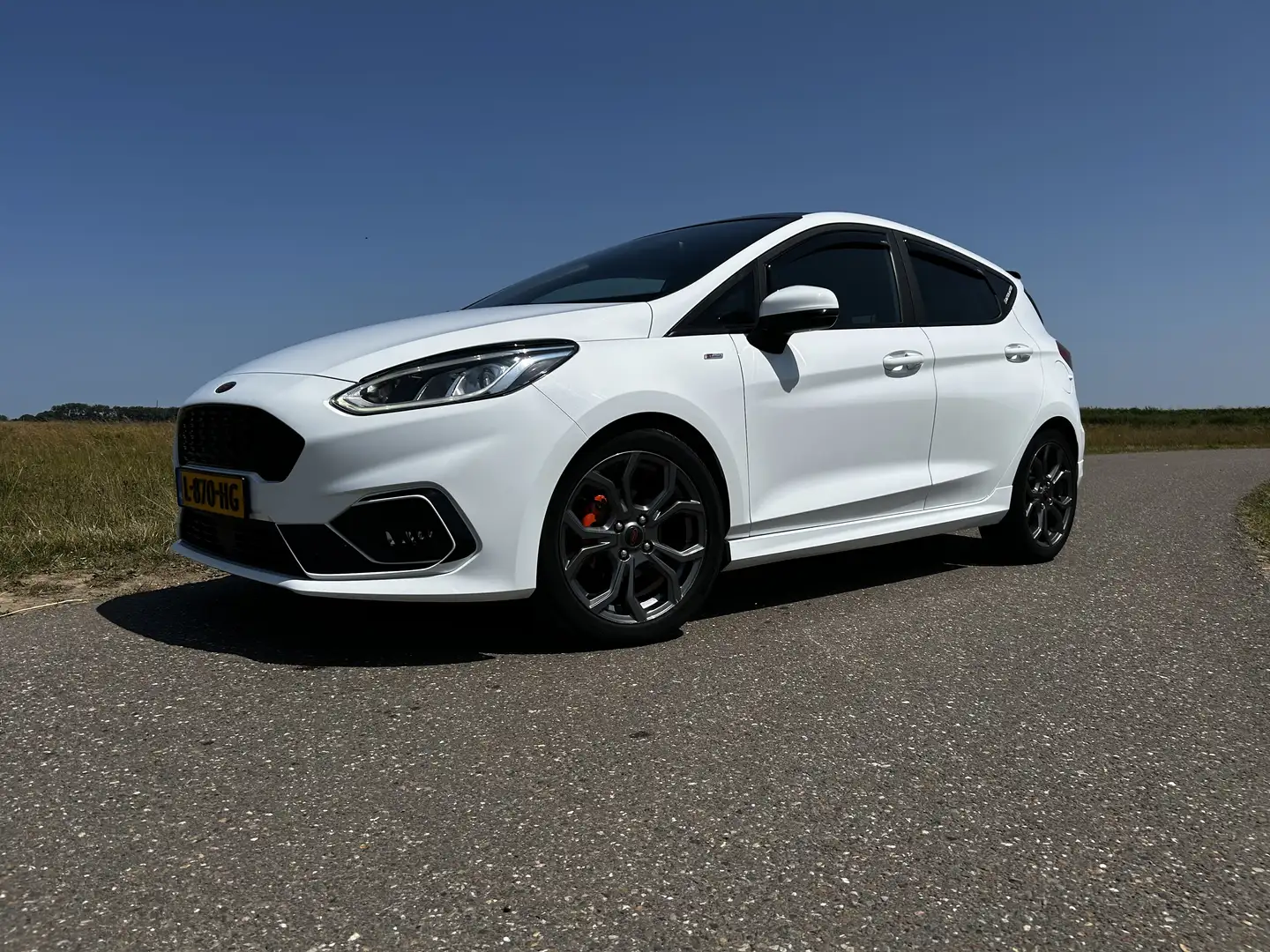 Ford Fiesta 1.0 EcoBoost ST-Line stage 2 Wit - 2