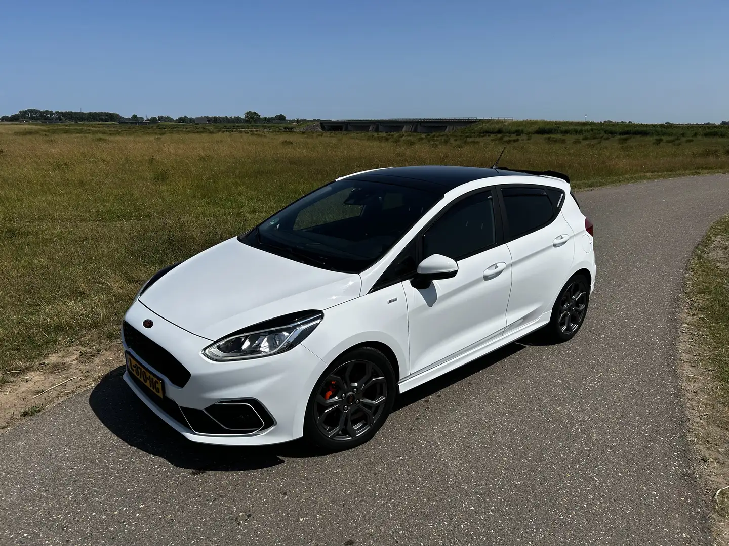 Ford Fiesta 1.0 EcoBoost ST-Line stage 2 Wit - 1