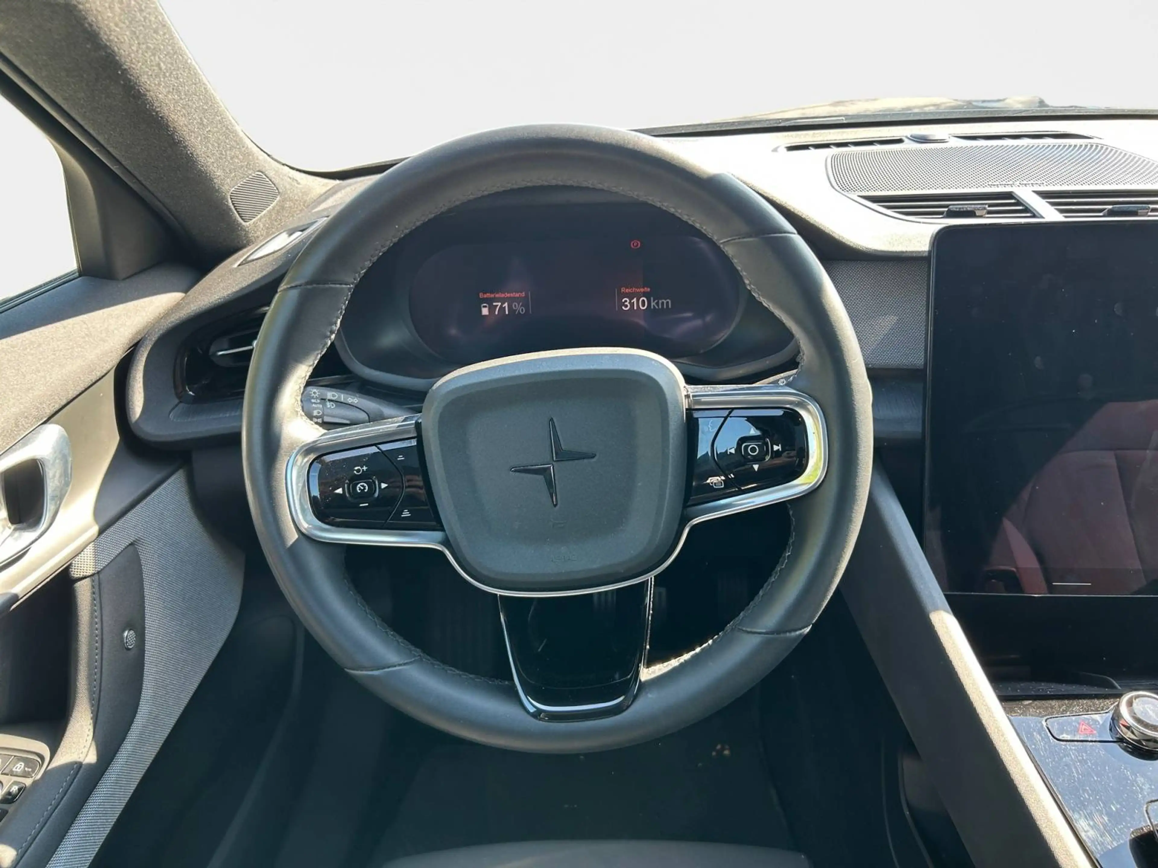 Polestar 2 Long Range Single — photo 13