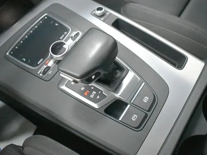 Audi Q5 2.0 40 TDI quattro ultra S tronic S line 2020, foto 17