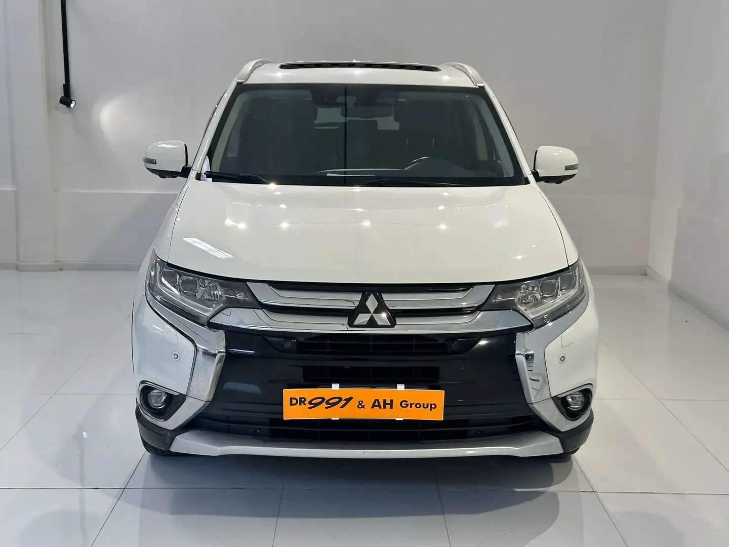 Mitsubishi Outlander Outlander2.2 InstylePlus Sda awd 7psti auto my17 Bianco - 2