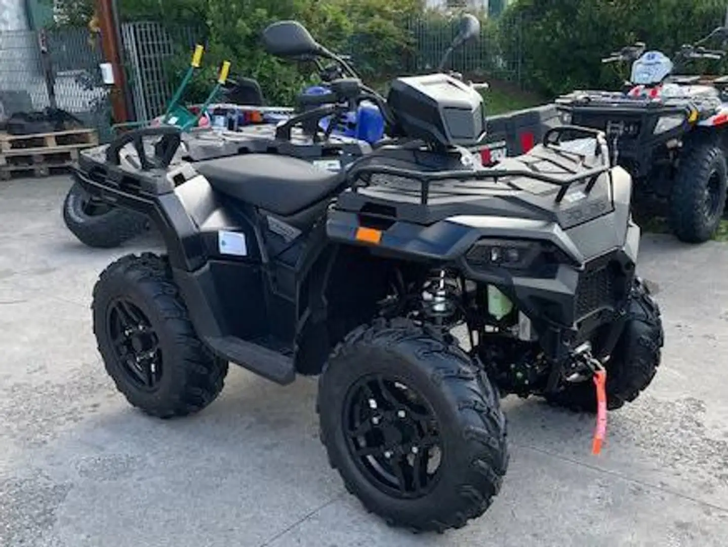 Polaris Sportsman 570 Sportsman 570 E 4x4 Forest Onyx Black LE Noir - 1