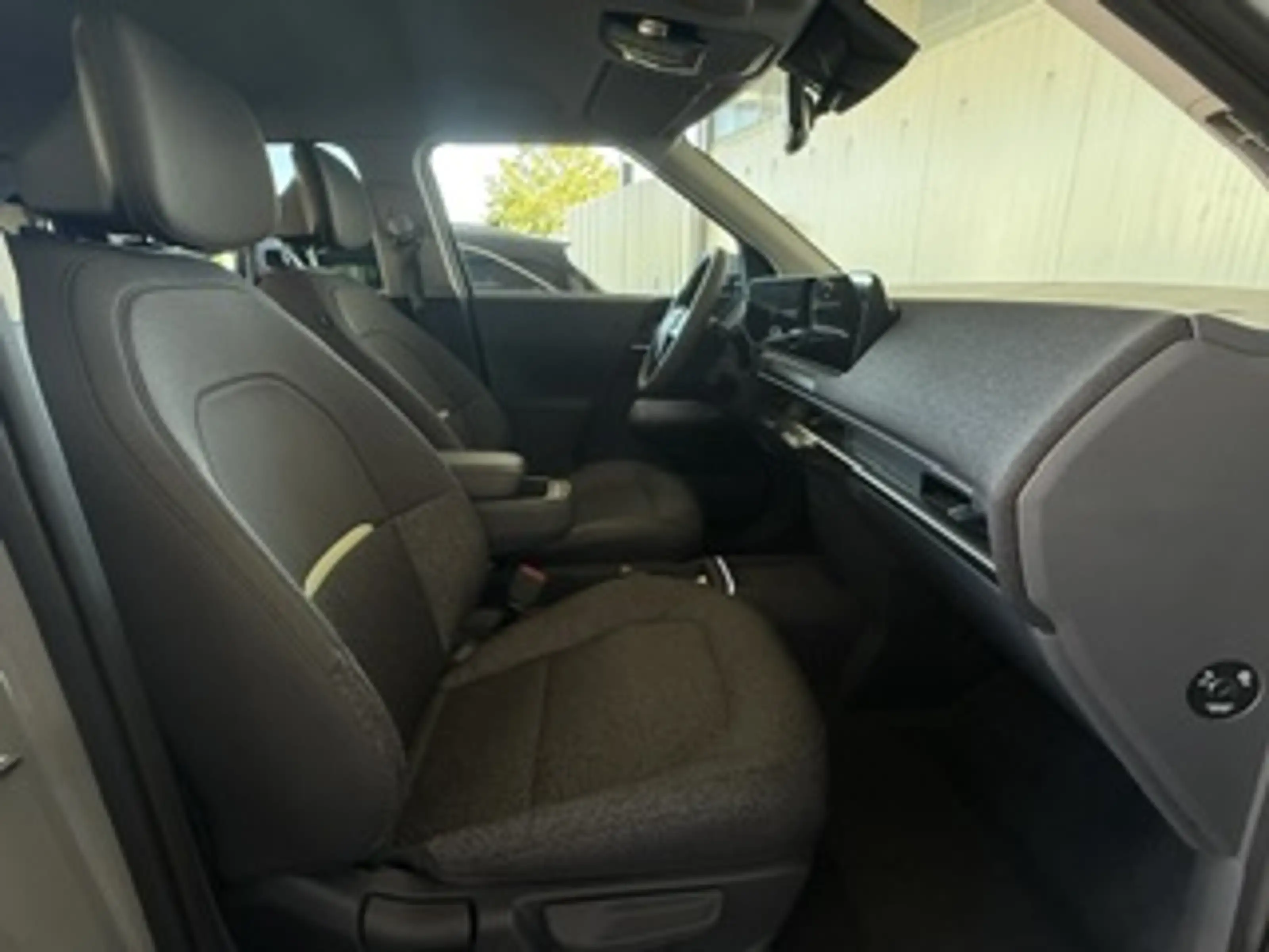 Kia EV2 EV2 4S FWD 61kWh Earth Plus LP: 40.240 — photo 6