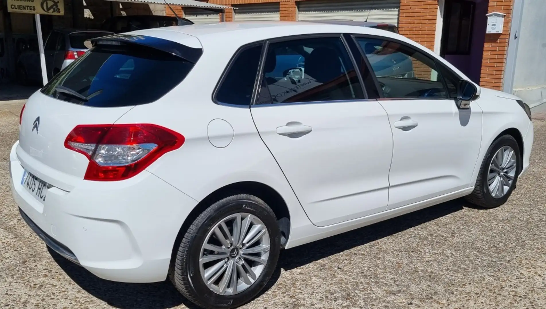 Citroen C4 1.6 VTI Exclusive Blanco - 2