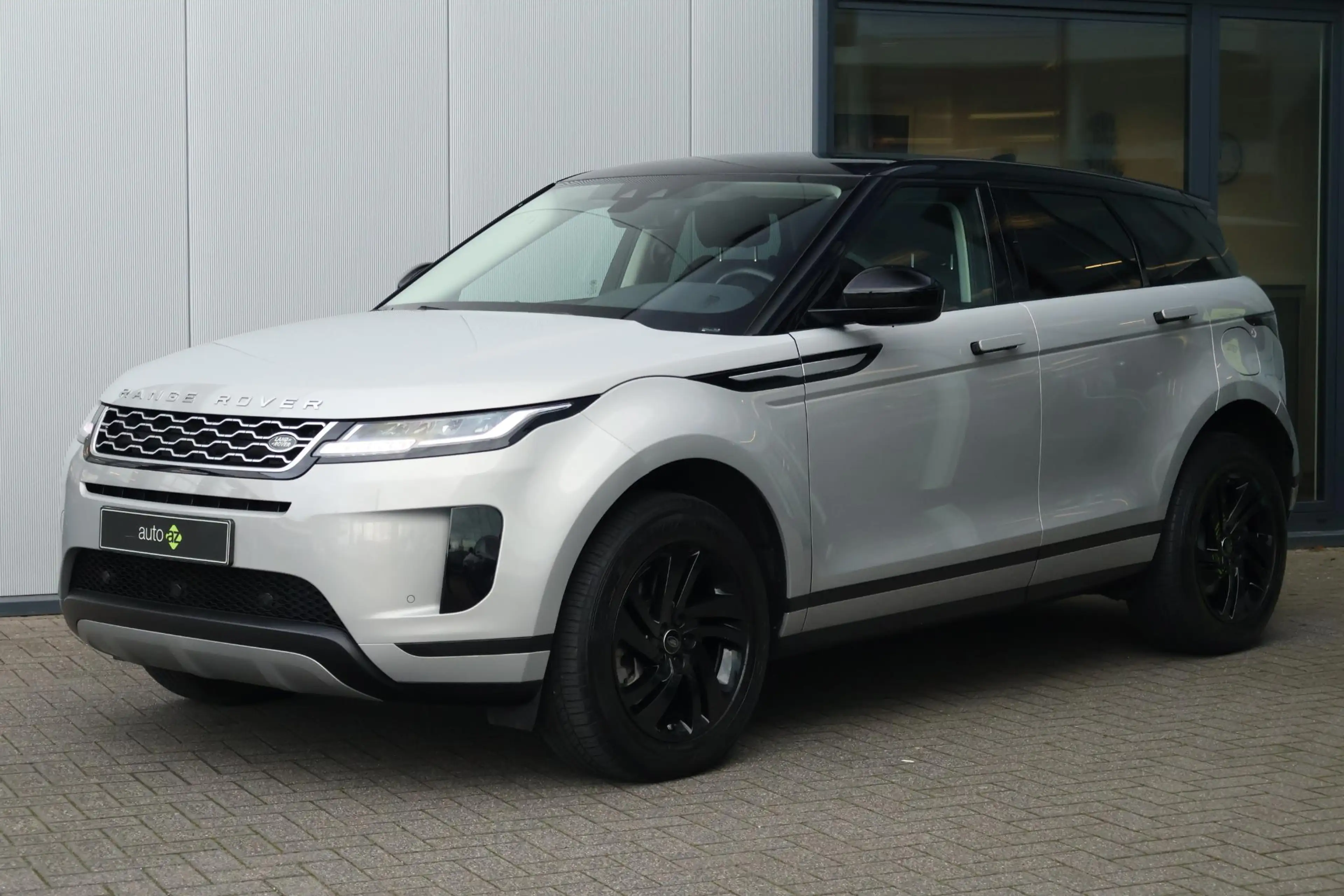 Land Rover Range Rover Evoque 1.5 P300e AWD R-Dynamic / DAB / Camera / Carplay — photo 8