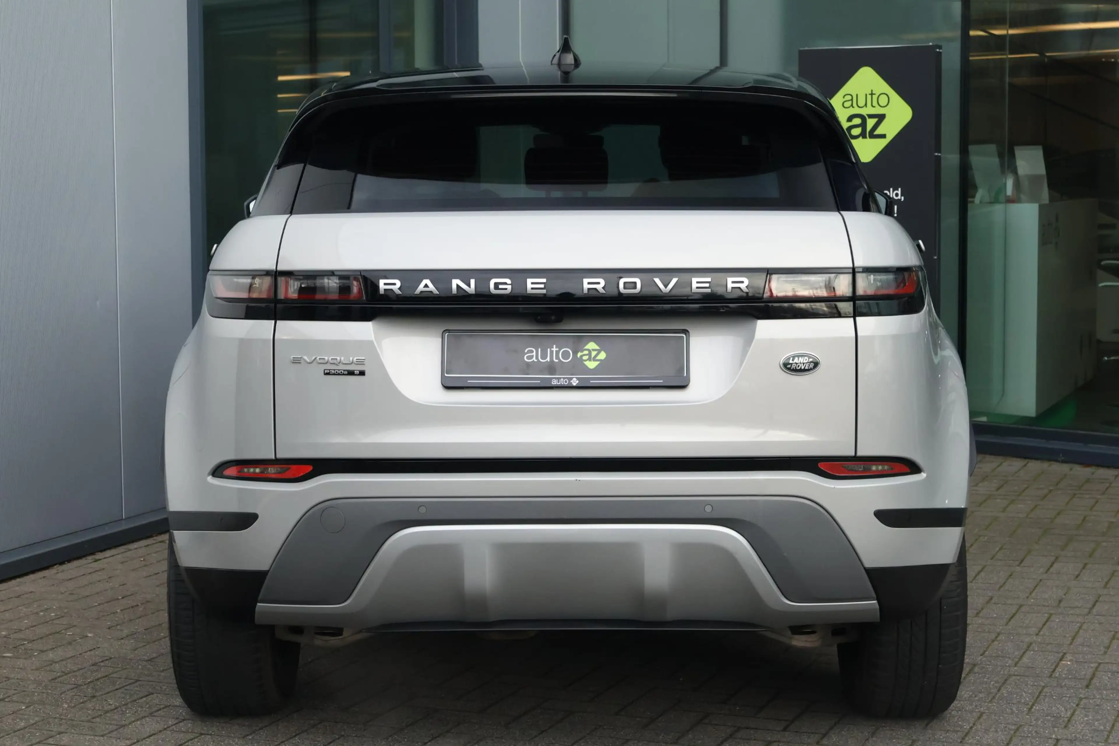 Land Rover Range Rover Evoque 1.5 P300e AWD R-Dynamic / DAB / Camera / Carplay — photo 7