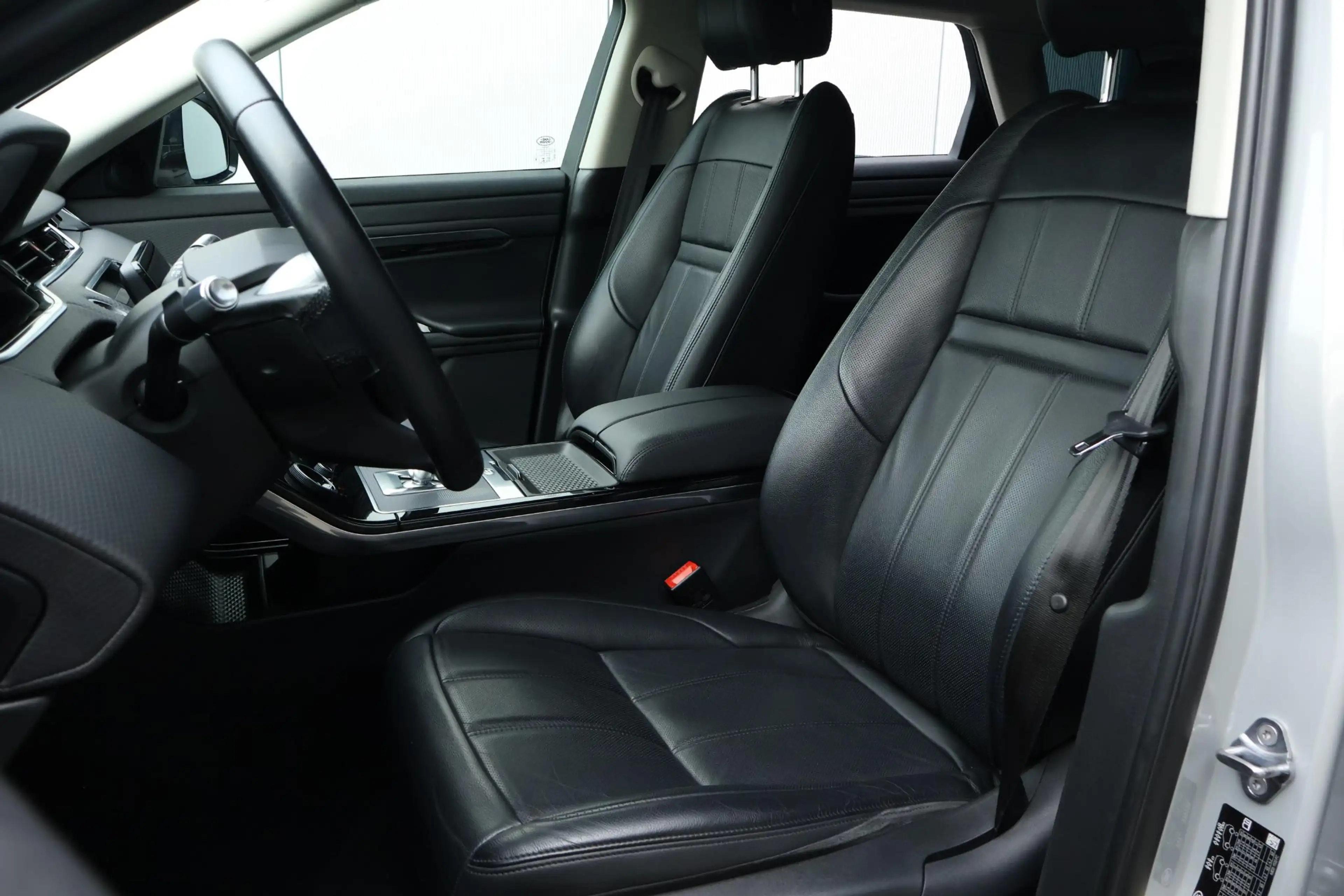 Land Rover Range Rover Evoque 1.5 P300e AWD R-Dynamic / DAB / Camera / Carplay — photo 10