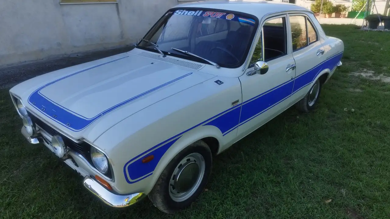 Ford Escort 940, foto 1