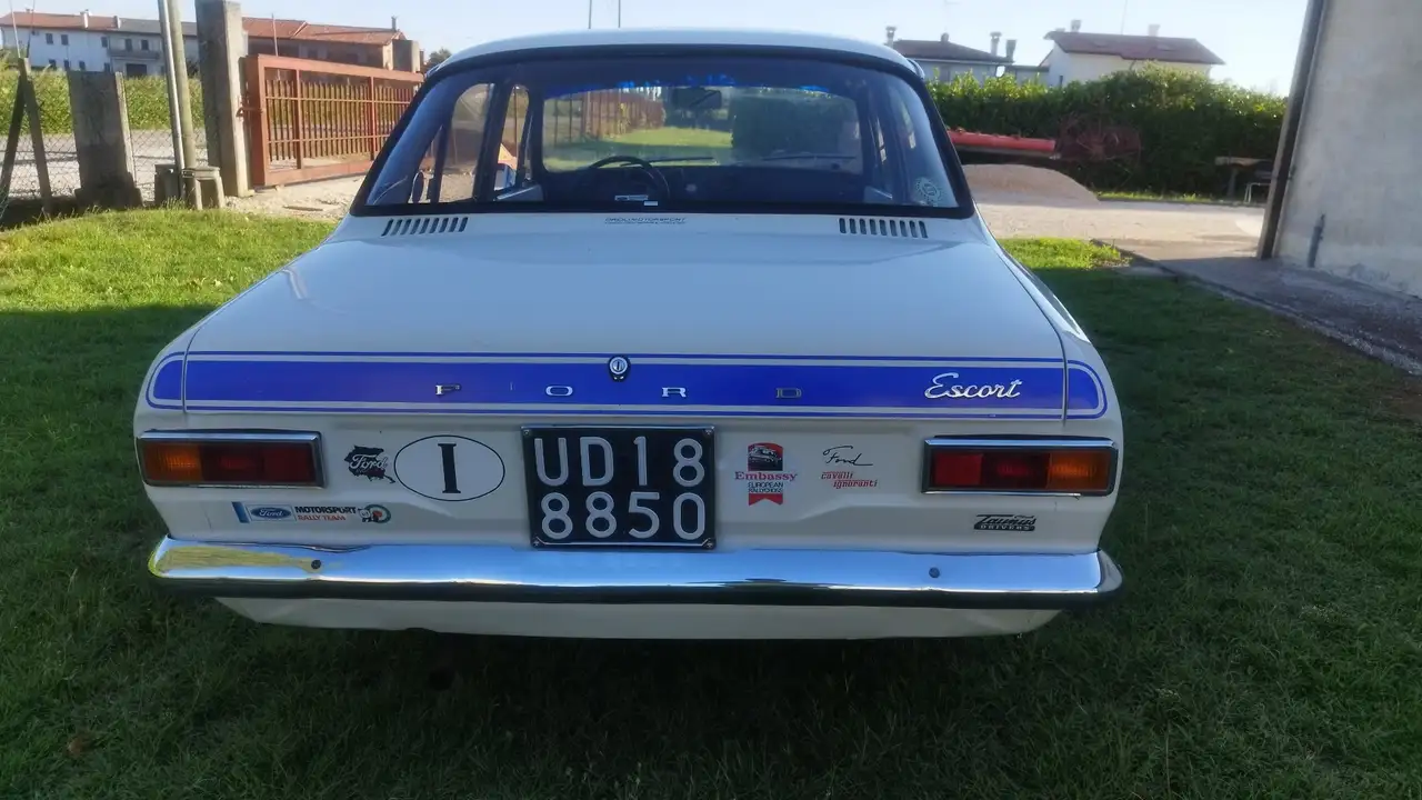 Ford Escort 940, foto 2