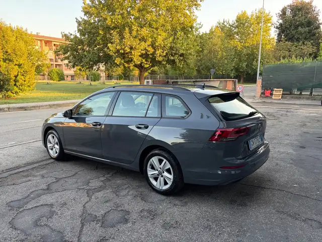 Volkswagen Golf view 5