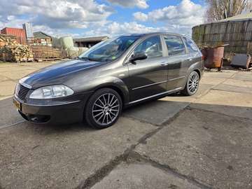 Croma 2.4 JTD Emotion