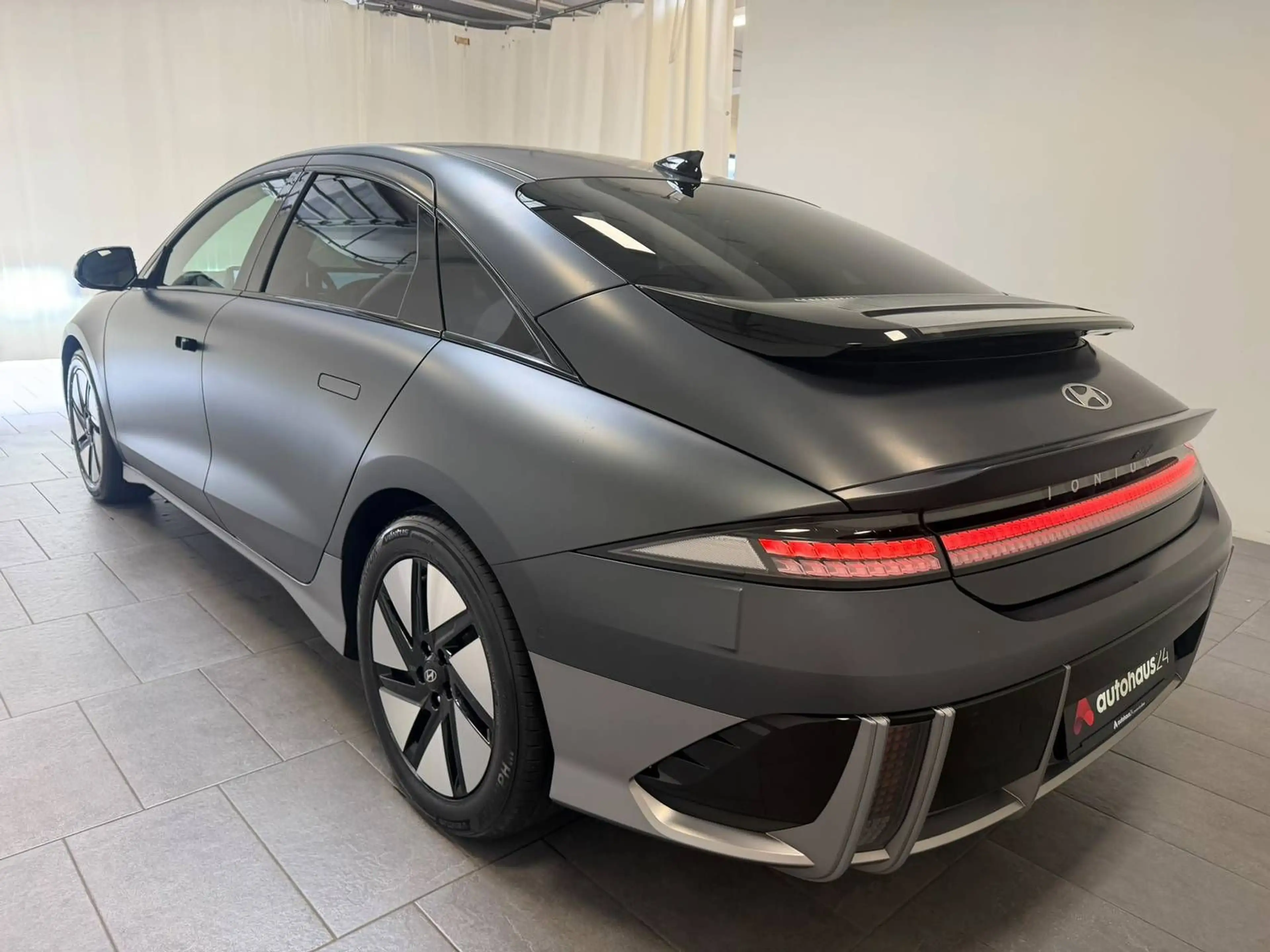 Hyundai IONIQ 6 Techniq 4WD 77,4 kWh|V2L|BOSE|ACC — photo 4