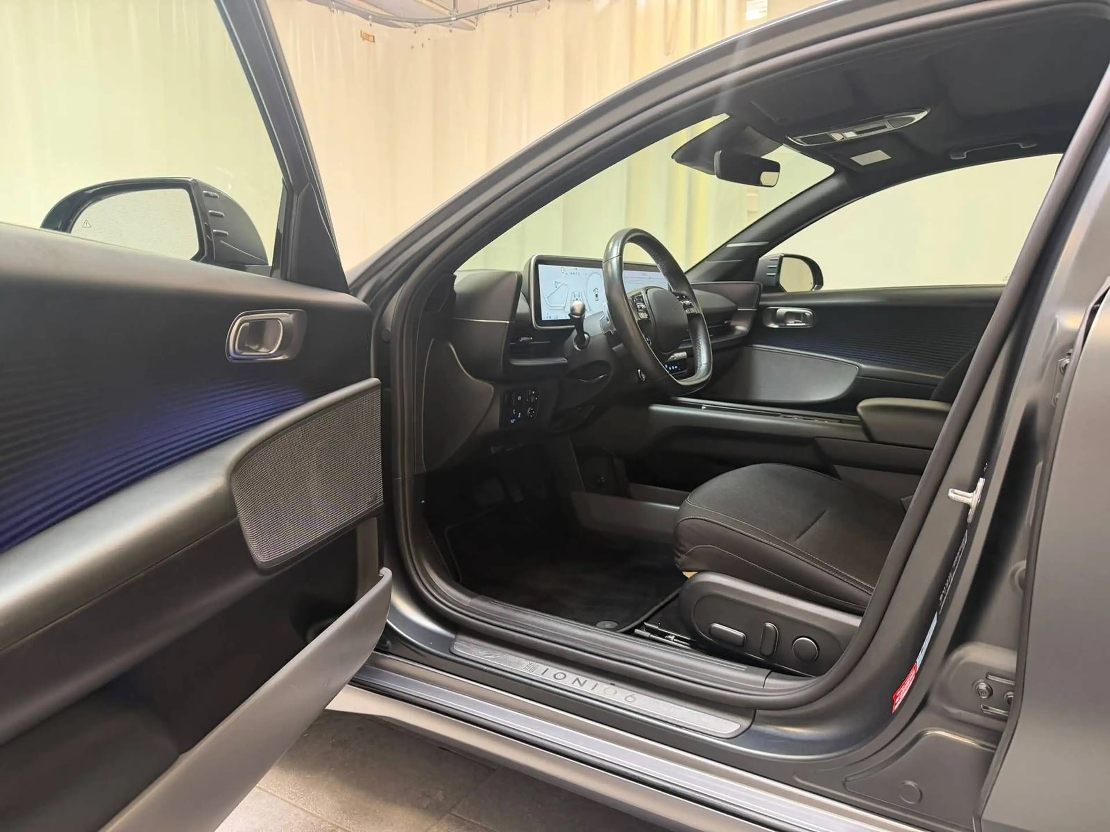 Hyundai IONIQ 6 Techniq 4WD 77,4 kWh|V2L|BOSE|ACC — photo 8