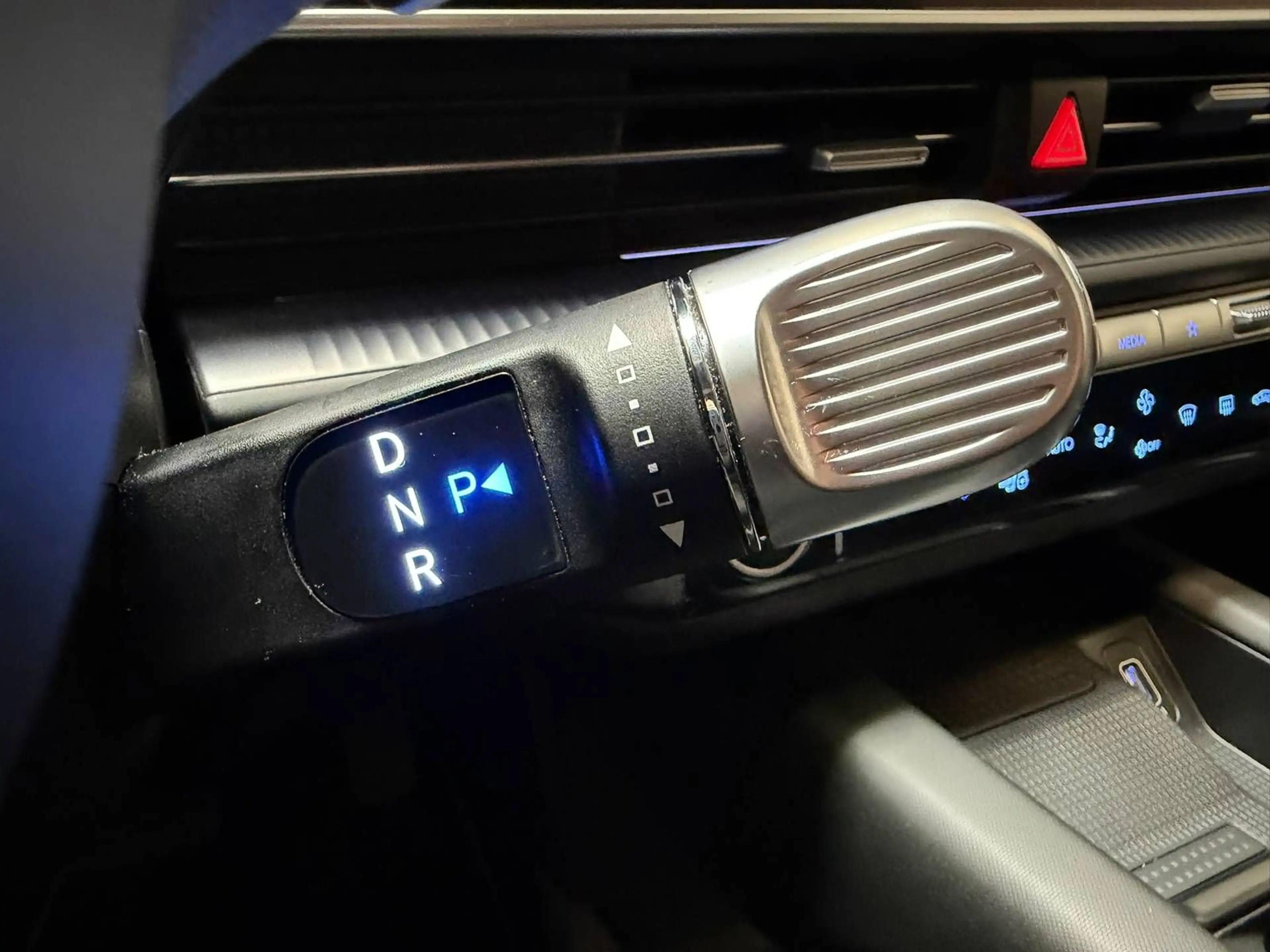Hyundai IONIQ 6 Techniq 4WD 77,4 kWh|V2L|BOSE|ACC — photo 13