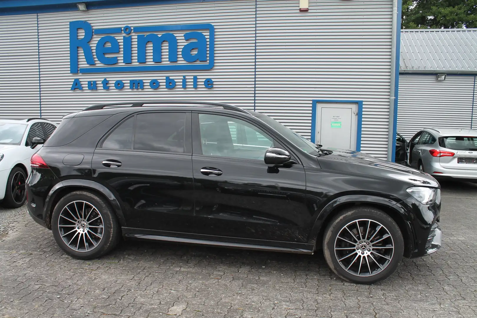 Mercedes-Benz GLE 300 GLE 300 d 4Matic  AMG Sportpaket, Multi-LED, Noir - 2